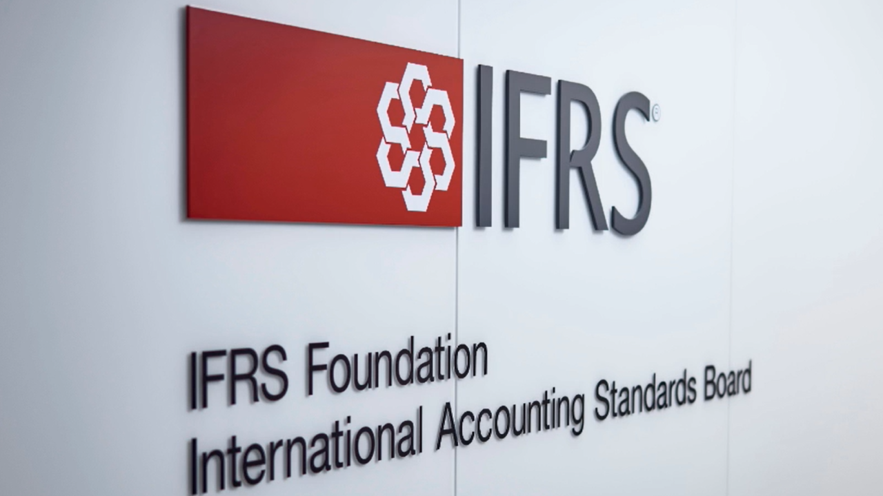 ifrs-foundation-iasb-sign.jpg